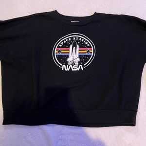 Nasa Crew neck long cropped fit black never worn